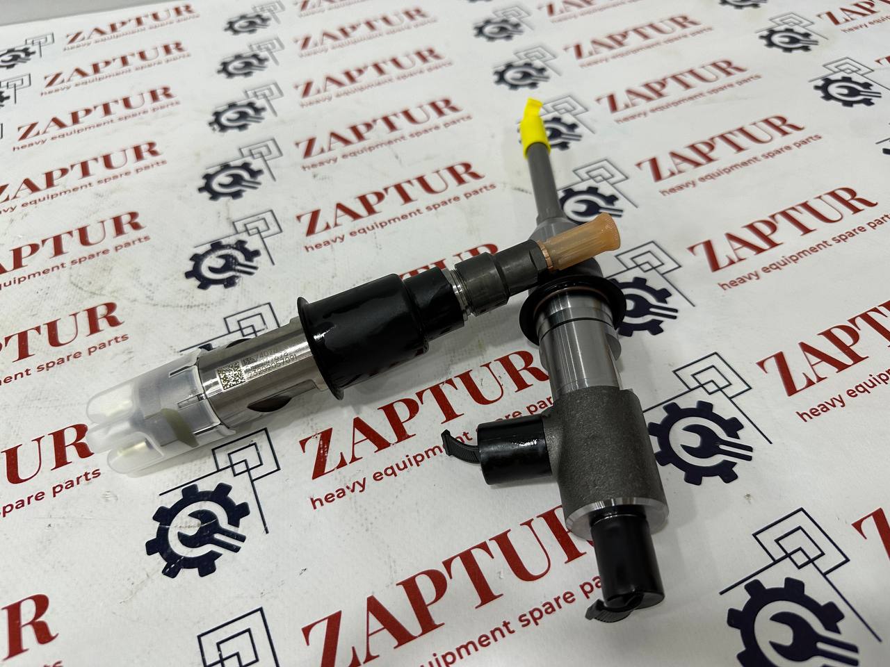LIEBHERR 13743034 INJECTOR [ZAPTUR]