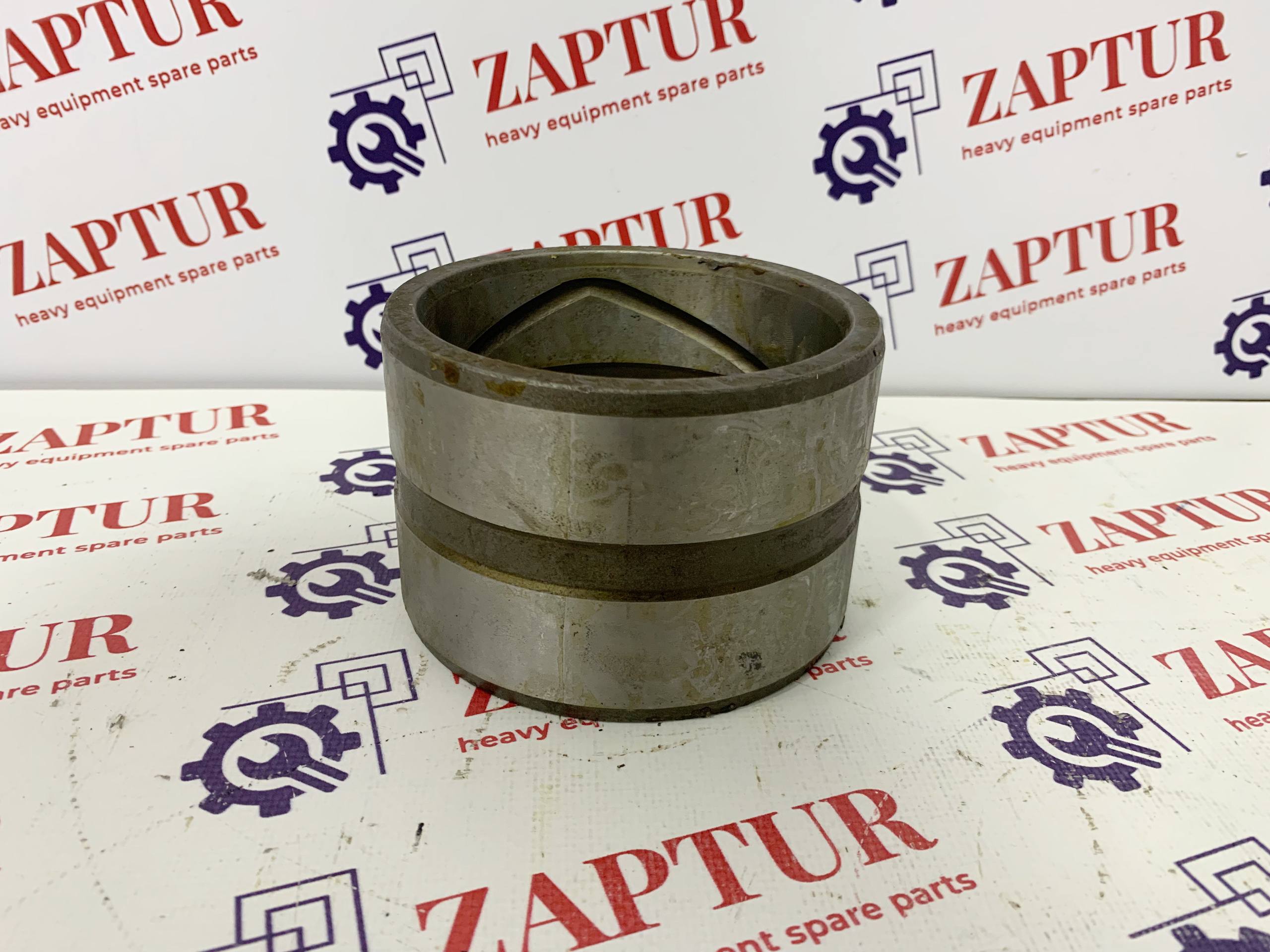 LIEBHERR 7620510 BUSHING