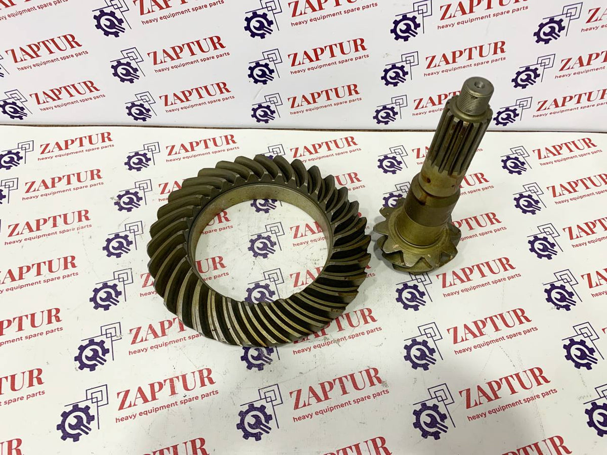 This bevel gear set is suitable for Liebherr machinery