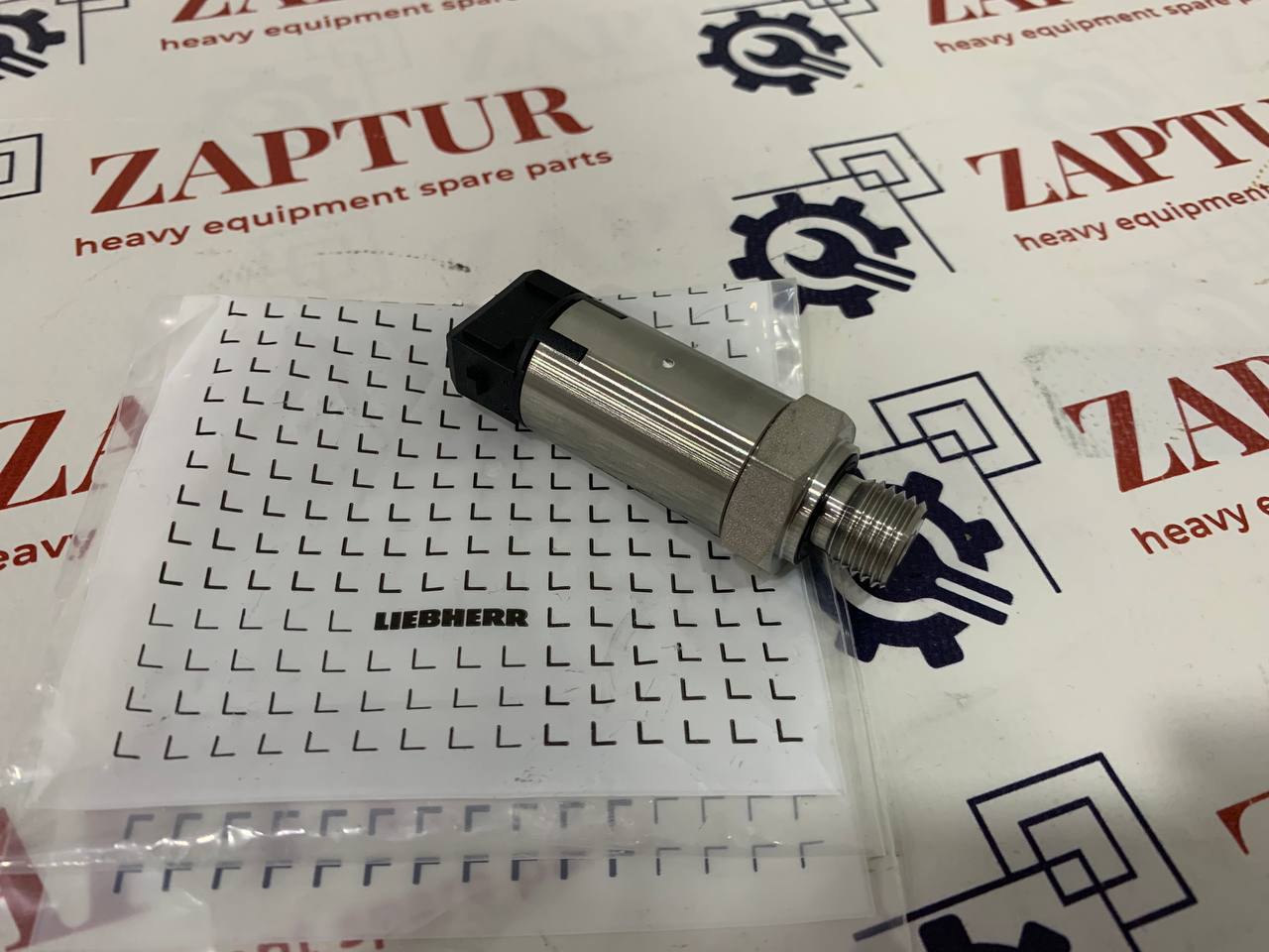LIEBHERR 9076536 PRESSURE SENSOR [ZAPTUR]