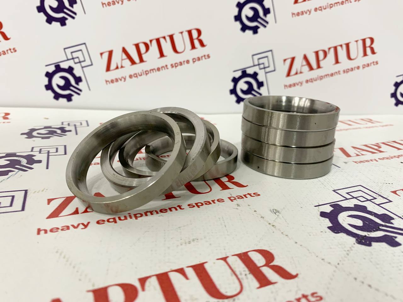 This inlet valve seat insert is suitable with Liebherr machinery