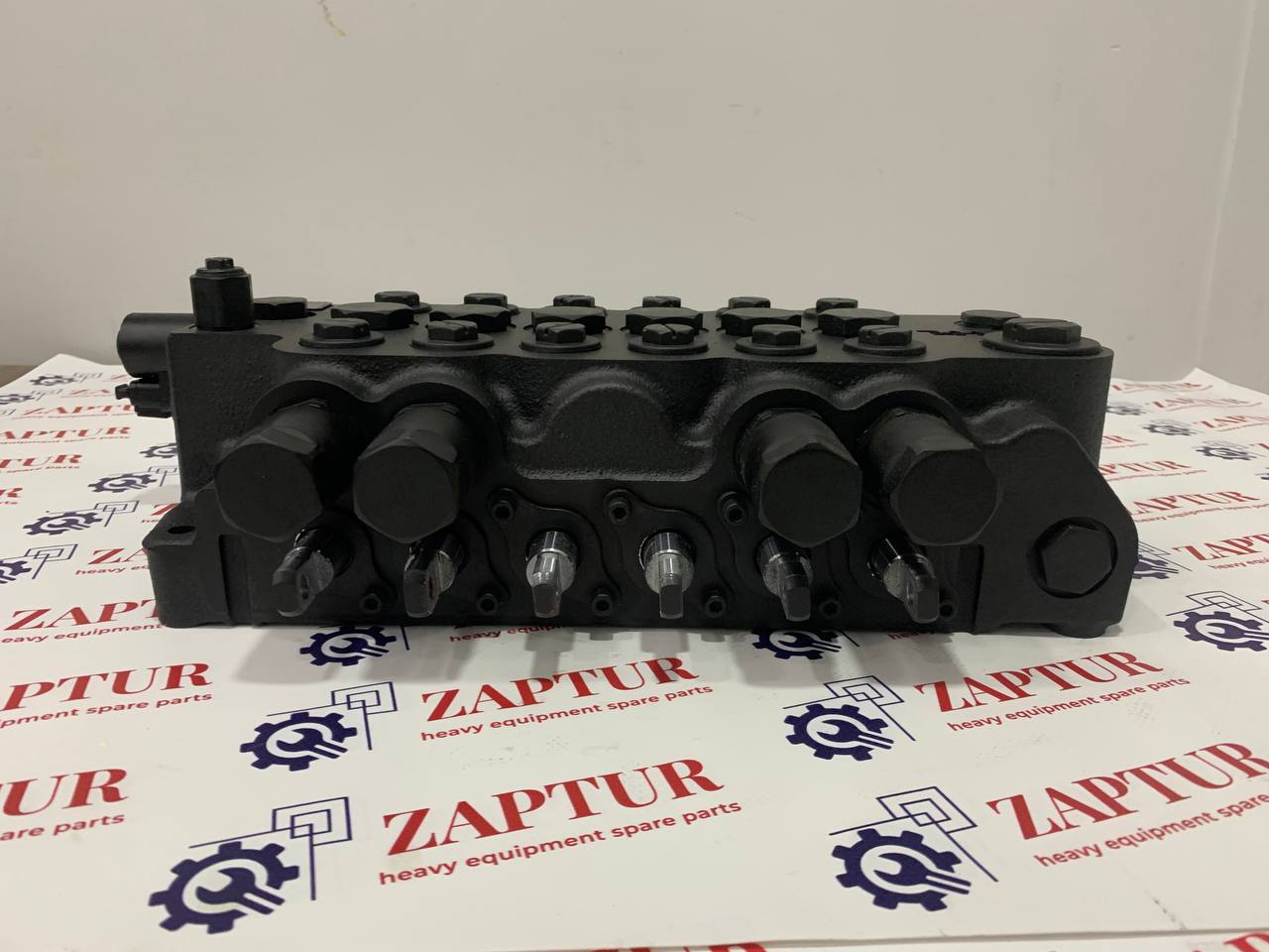 MST 5427600, 5427601 HYDRAULIC VALVE [ZAPTUR]