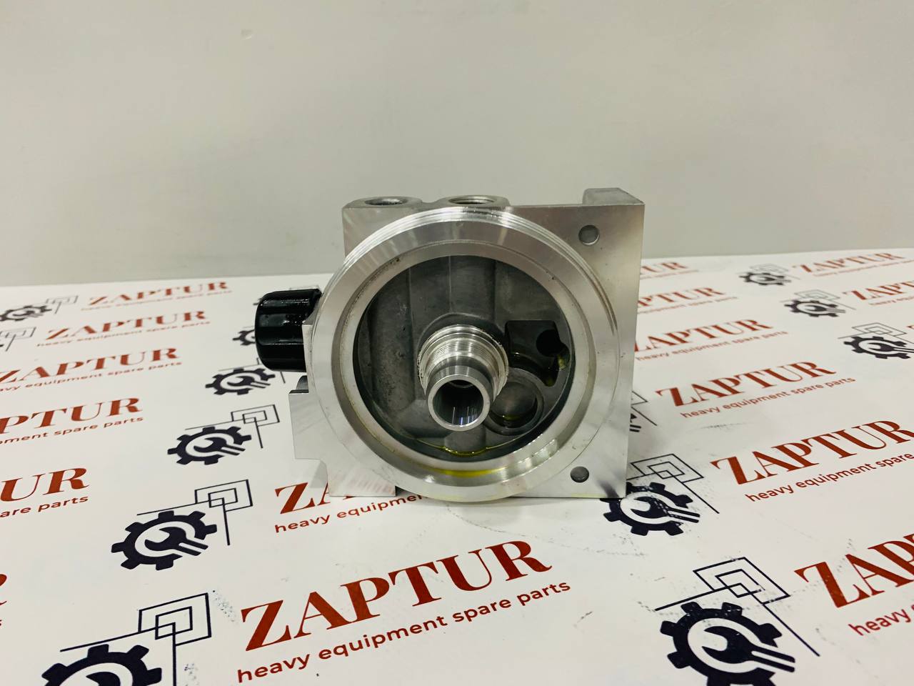 VOLVO 11110708 FILTER RETAINER [ZAPTUR]