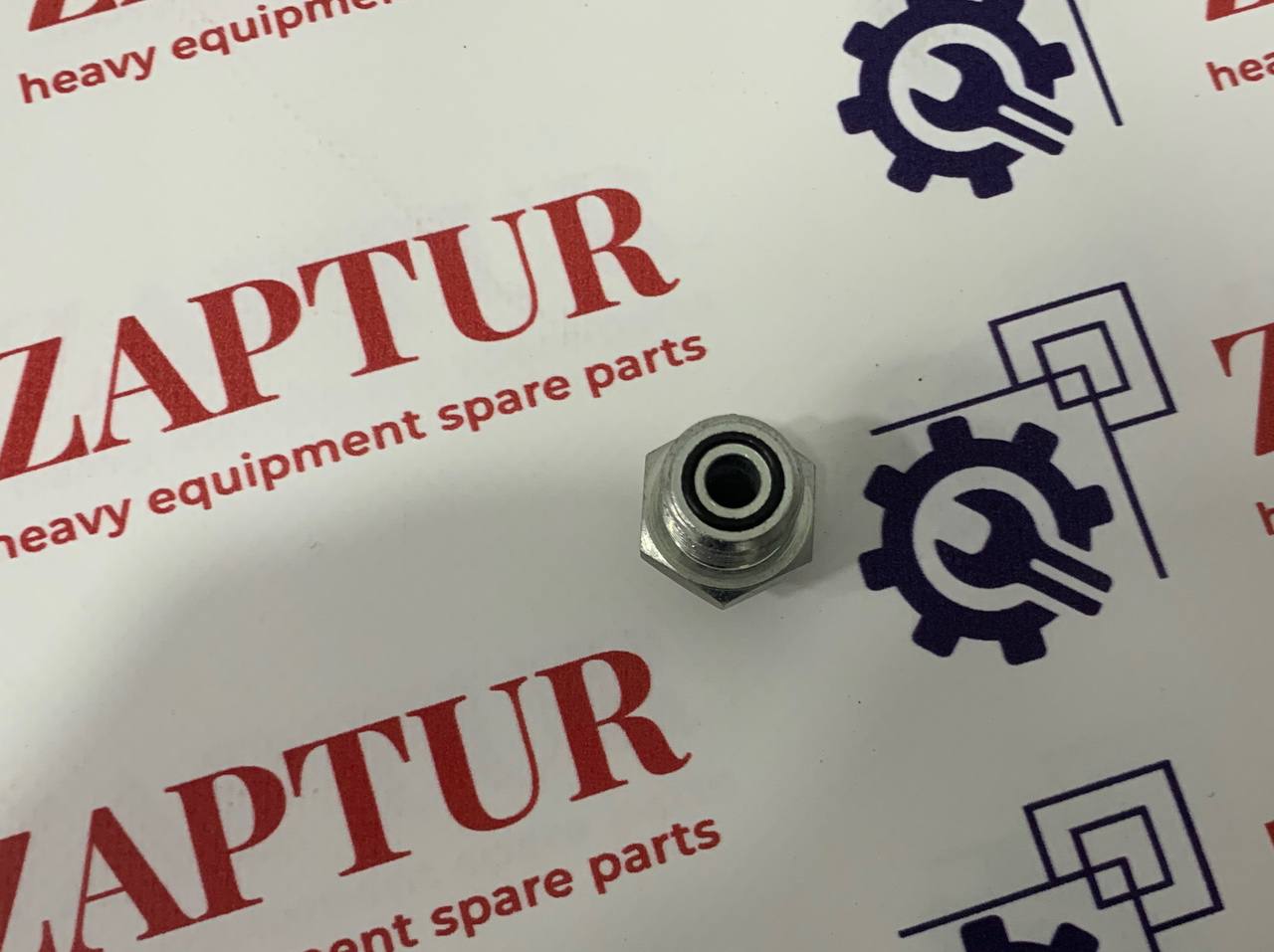 VOLVO 13933915 NIPPLE [ZAPTUR]