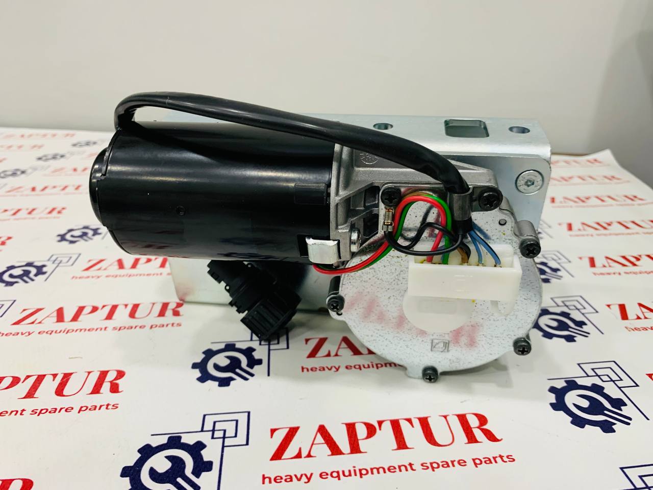 VOLVO 15190412 WIPER MOTOR