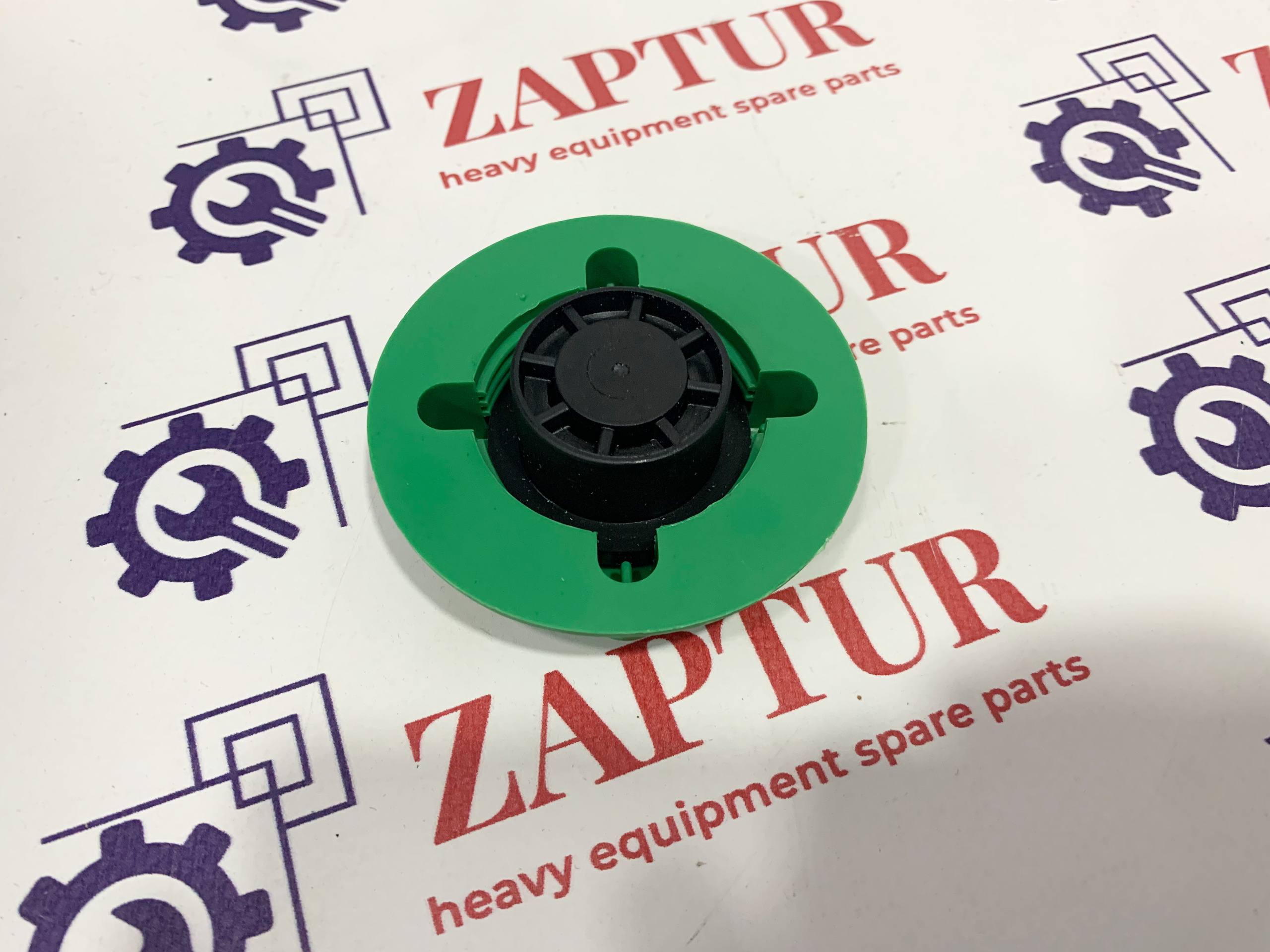 VOLVO 1674083 EXPANSION TANK COVER [ZAPTUR]