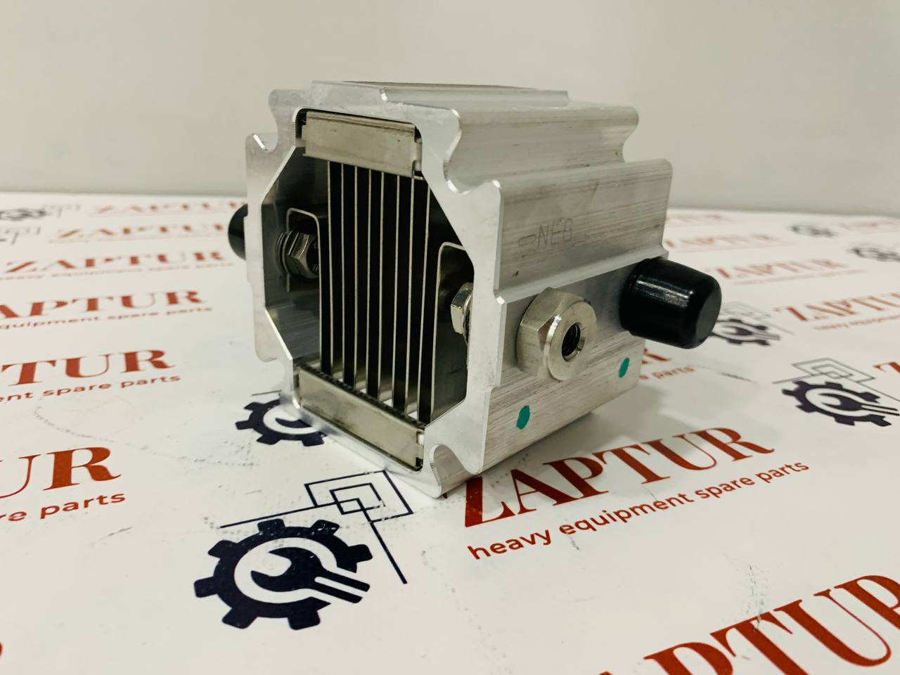 VOLVO 20758403 HEATER