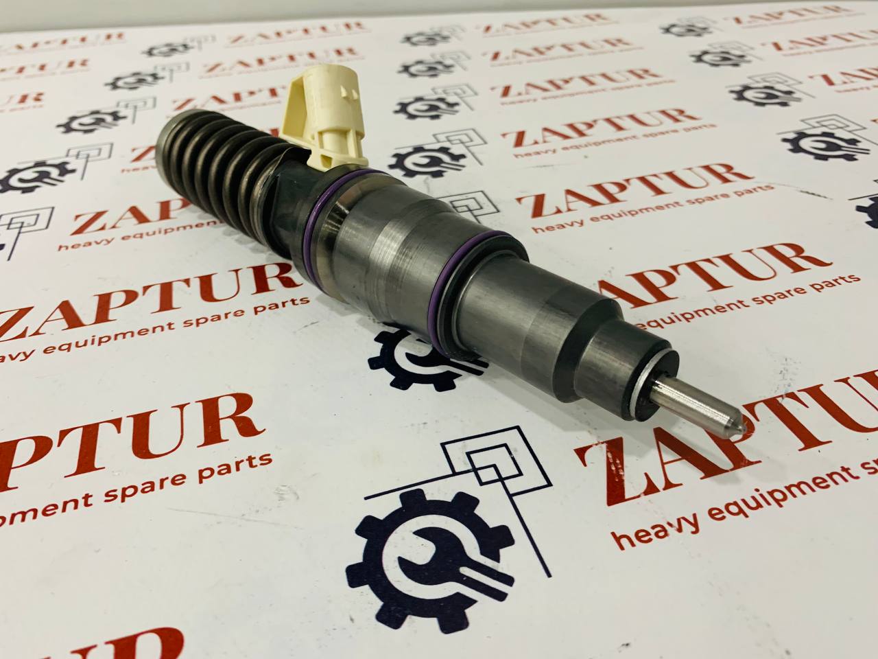 VOLVO 21586296, 3801440 FUEL INJECTOR