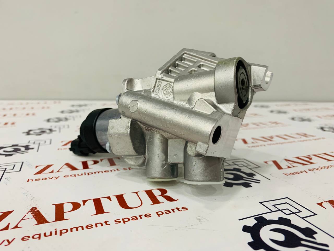 VOLVO 21638691 FUEL REGULATOR [ZAPTUR]