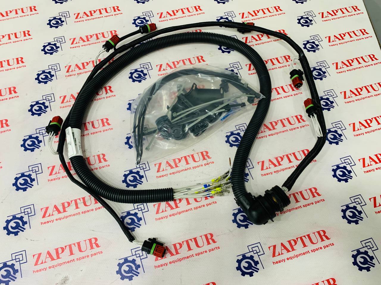 VOLVO 22248490 ENGINE WIRE HARNESS [ZAPTUR]