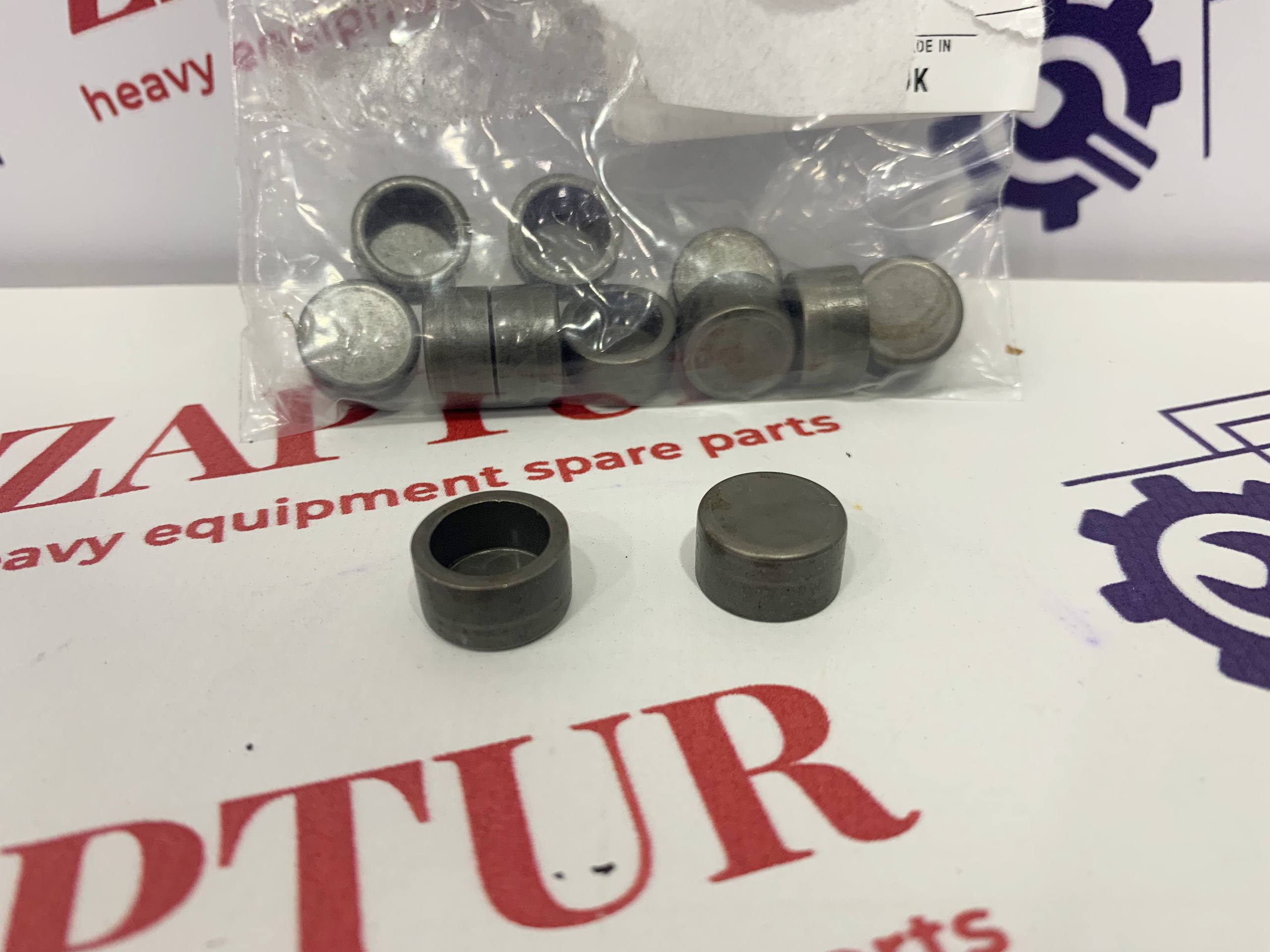 VOLVO 478074 VALVE COVER