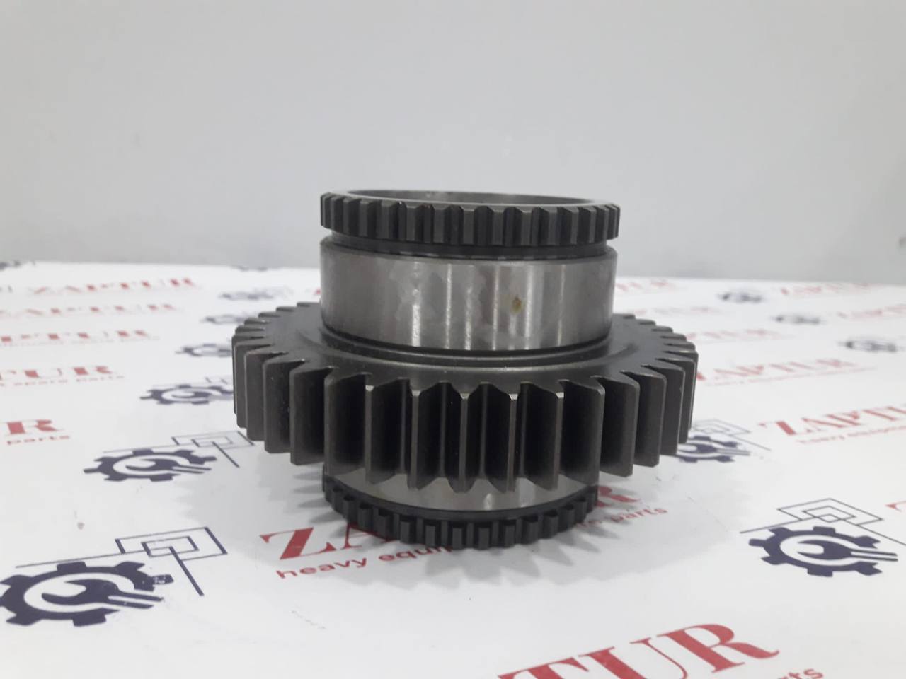 NEW HOLLAND 82001343 GEAR [ZAPTUR]