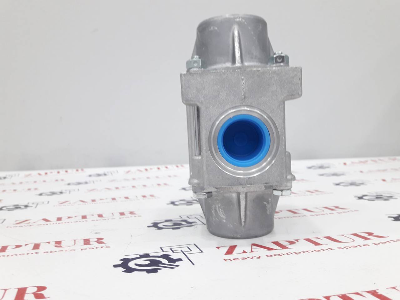 CASE 87326981 BY PASS VALVE [ZAPTUR]