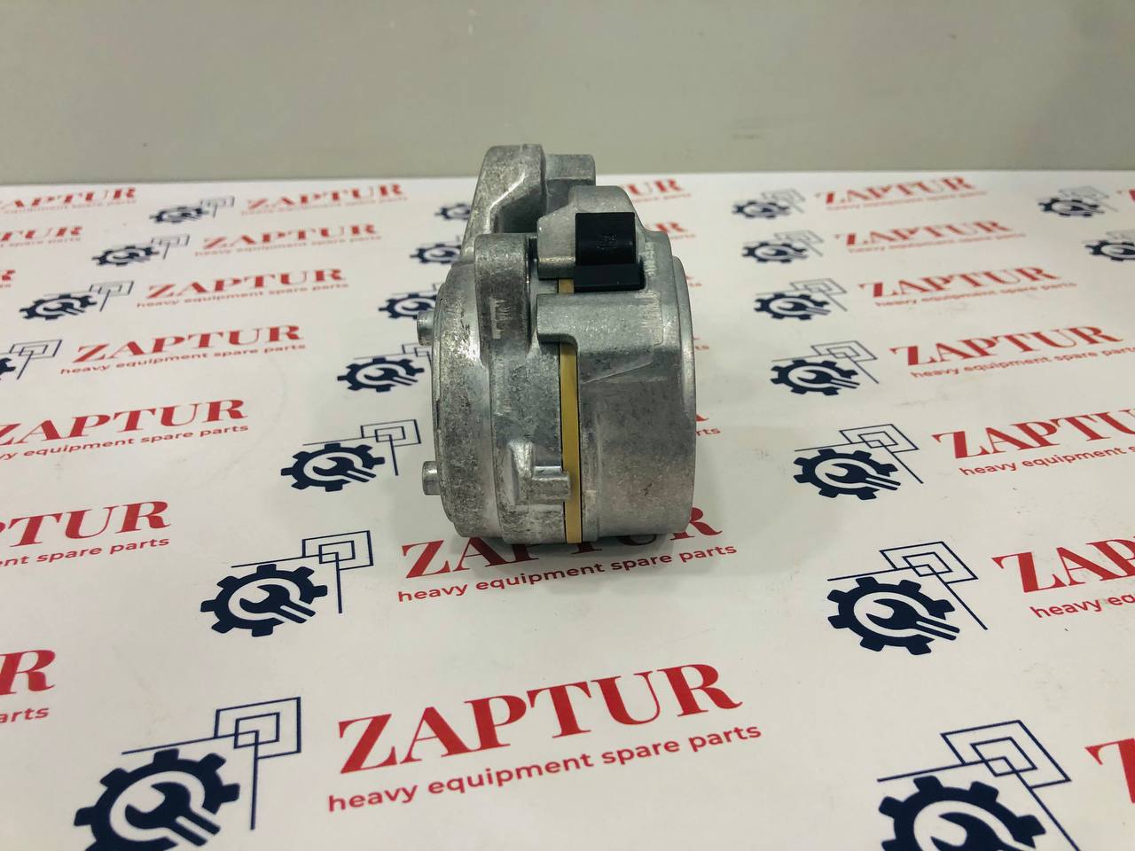 VOLVO 22307251 BELT TENSIONER [ZAPTUR]