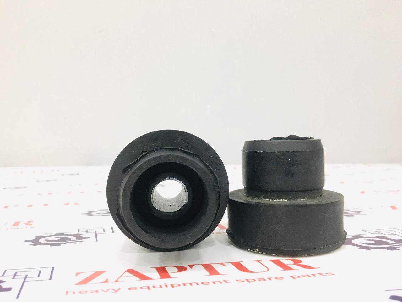 JCB 123/03138 ENGINE MOUNT [ZAPTUR]