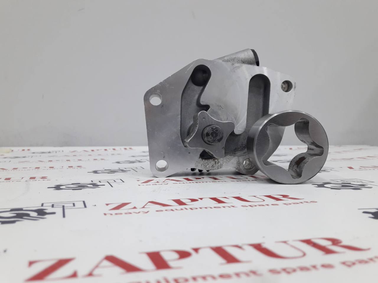 YANMAR 123900-32001 OIL PUMP [ZAPTUR]